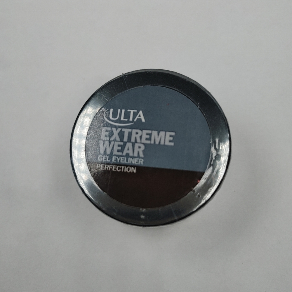Ulta  Extreme Wear Gel Eyeliner Perfection